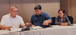 Mr. Ramil Rubio and Ms. Rhoda S. Galos  of AANI Mango Industry Association of the Philippines.