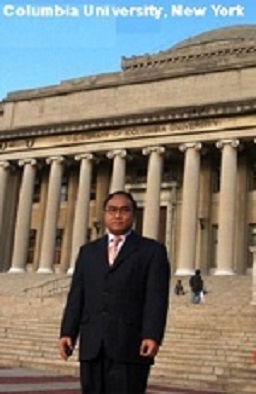 Prof. Sinining at Columbia University in New York